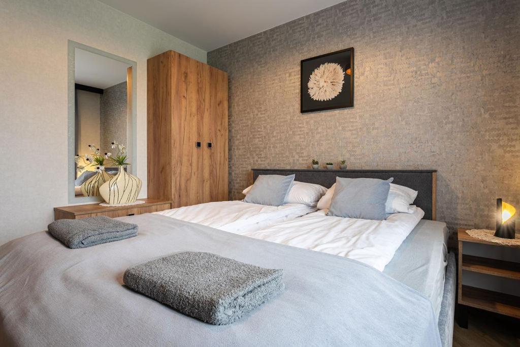 Apartamenty Ksiezycowe Spa - Tatra View - Golden Apartments Zakopane Ngoại thất bức ảnh